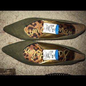 Sam Edelman Green Suede pointy toe flats